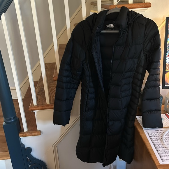 The Northface Metropolis Women’s Parka- black/small - Picture 2 of 3